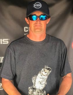 Sumter Wins T-H Marine FLW Bass Fishing League Opener on Arkansas River