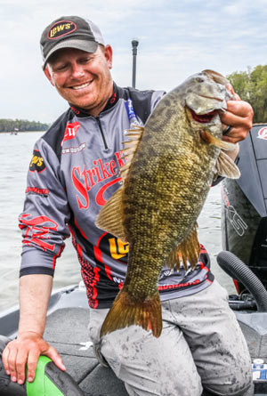 MLF pro Jacob Powroznik connected with 10 fish for 20-15 in the final period to finish first in today's Knockout Round on Chickamauga with 67-14. A Bass Pro Tour win on Championship Sunday would be two in a row for him.