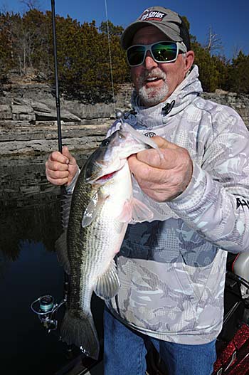 Table Rock Lake guide Pete Wenners resorts to a Damiki rig for deep bass during sunny and calm weather. 