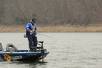 There were plenty of surprises waiting for New York native Jamie Hartman when he joined the Bassmaster Elite Series in 2017. One of the biggest was how much more he needed to rely on his electronics. Photo courtesy of B.A.S.S. / Saigo Seito