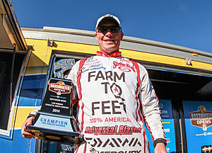 Andy Montgomery fished docks on his way to his most recent Bassmaster Southern Open win. That helped cement his reputation as the best dock angler on the Bassmaster Elite Series. Photo courtesy of B.A.S.S./Ronnie Moore