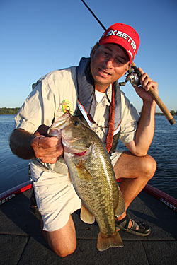 Potomac River guide Steve Chaconas chooses his lures based on their effectiveness for fishing the cover he sees most — wood and aquatic vegetation. Photo courtesy of Steve Chaconas