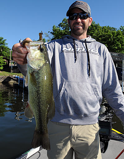 FLW Tour pro Casey Scanlon catches both quality bass and numbers of bass on the Tokyo rig.