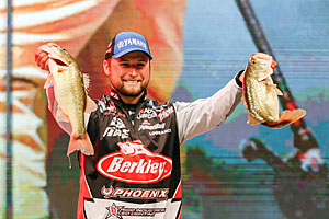 Bassmaster Elite Series angler Justin Lucas says most pros make only minor modifications, such as new hooks and split rings, to their lures. That frees up time to spend on the water finding bass. Credit: B.A.S.S./Gary Tramontina