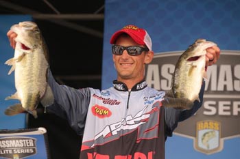 South Carolina's Brandon Cobb stays atop the leaderboard after Day 2 of the Bassmaster Elite at Lake Hartwell with a two-day total of 37 pounds, 1 ounce.                                                                                                                                                        Photo by  Seigo Saito/B.A.S.S.