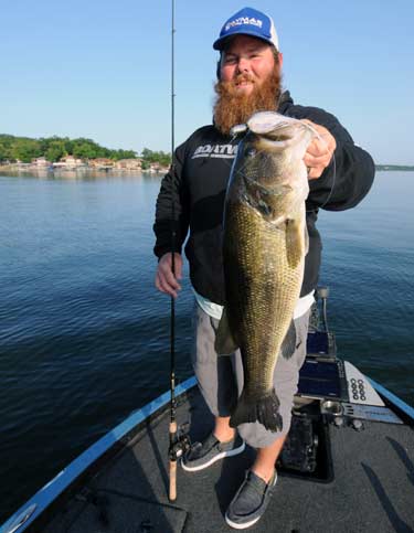 Tournament pro Lawson Hibdon relies on a homemade hair jig when bass are holding on deep offshore structure.