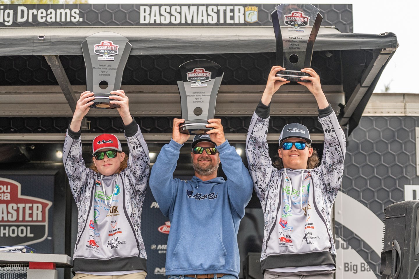 Huntlee York and Colton Smith of the Y&S Fishing Club have won the Abu Garcia Bassmaster High School Series at Norfork Lake presented by Academy Sports + Outdoors with a total of 13 pounds, 7 ounces.