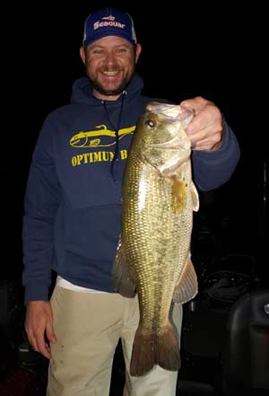 Fishing at night can be rewarding when the temperatures are excruciatingly hot during the daytime.