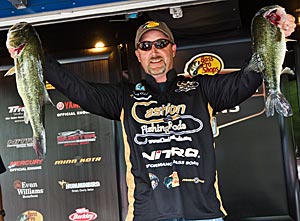 Tracy Adams takes the lead on Day 1 of the Bass Pro Shops Bassmaster Southern Open at Lake Norman.