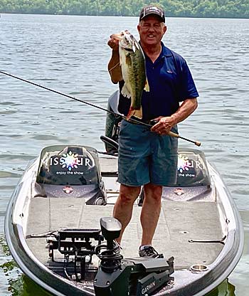 Scott Pauley relies on a spinnerbait to catch quality bass feeding on shad.