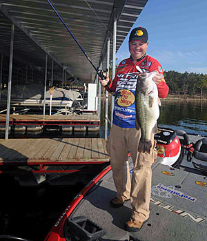 Bassmaster Elite Series pro Brian Snowden relies on a jigging spoon to catch bass hanging around docks.