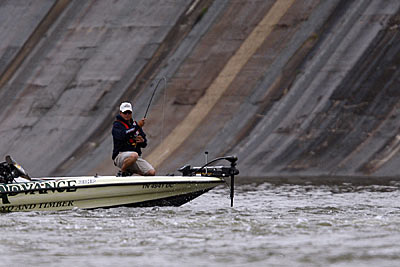 Davy Hite won his final Bassmaster Elite Series tournament before retiring on Pickwick Lake in 2011. He targeted the tailwater of the upstream dam, where current makes bass more predictable. Photo courtesy of B.A.S.S. / Gary Tramontina