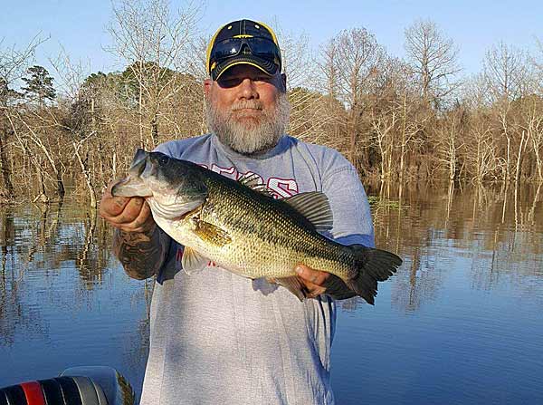 Forum member Scott Ferguson with a Toledo Bend lunker